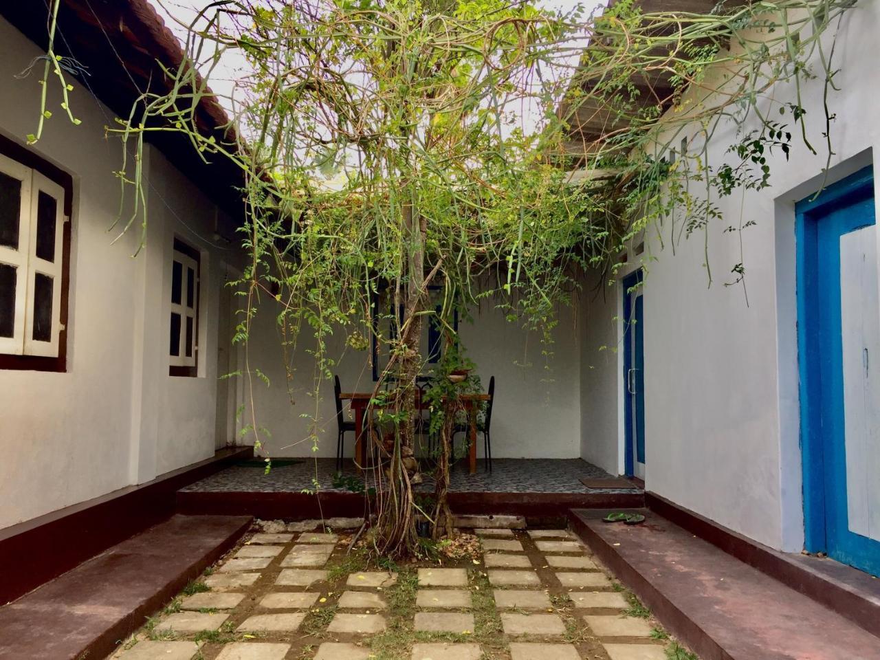 Cozy Cottage-tangalle Villa *